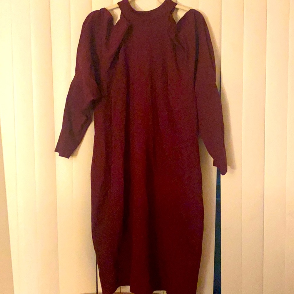 NWT Eloquii wine color cold shoulder stretch dress